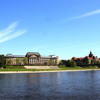 Buy canvas prints of Dresden by Gö Vān