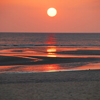 Buy canvas prints of Beach Sunset by Graham Lathbury