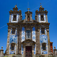 Buy canvas prints of Church of Saint Ildefonso (Igreja de Santo Ildefonso) in Porto, Portugal by Chun Ju Wu