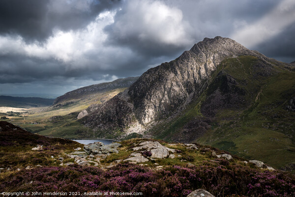showers and Tryfan Picture Board by John Henderson