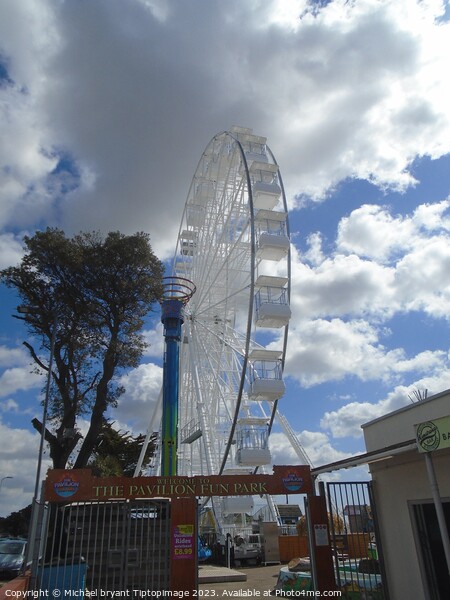 Ferris wheel clacton on sea  Picture Board by Michael bryant Tiptopimage