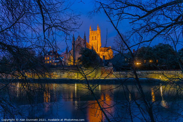 Worcester Cathedral Picture Board by Alan Dunnett