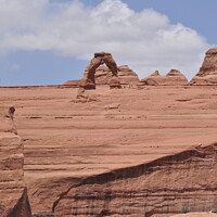 Buy canvas prints of Delicate Arch, Arches National Park by Sam Robinson