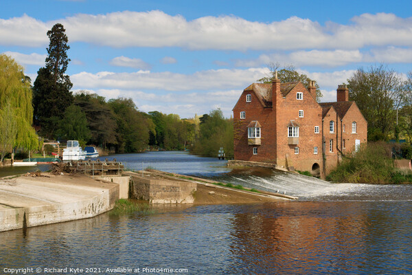 Fladbury Weir and Cropthorne Mill, Worcestershire Picture Board by Richard J. Kyte
