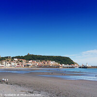 Buy canvas prints of Scarborough beach scene  by Les Schofield