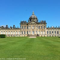 Buy canvas prints of Majestic Castle Howard A Breathtaking English Icon by Les Schofield