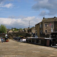 Buy canvas prints of Skipton canal  Yorkshire dales  by Les Schofield