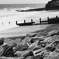 Buy canvas prints of Wild sea by Les Schofield