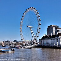 Buy canvas prints of Majestic view of London by Les Schofield
