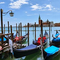 Buy canvas prints of Serenade on the Grand Canal by Les Schofield
