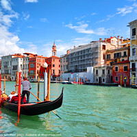 Buy canvas prints of Venice by Les Schofield
