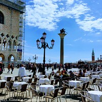 Buy canvas prints of Saint marks square Venice  by Les Schofield