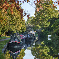 Buy canvas prints of Kennet and Avon canal by simon lees