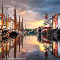 Buy canvas prints of Nyhavn, Copenhagen by Brett Gasser