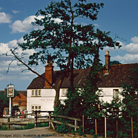 Buy canvas prints of The Kings Arms Sandford Lock Oxfordshire 1960 by Bygone Images