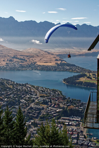 Soaring over Queenstown Picture Board by Roger Mechan