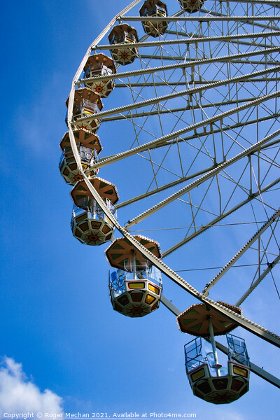Captivating Ferris Wheel Ride Picture Board by Roger Mechan