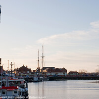 Buy canvas prints of Well-next-the-sea harbour, Norfolk by Elaine Hayward