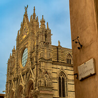 Buy canvas prints of Duomo di Siena by Paul Pepper