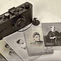 Buy canvas prints of Leica O vintage camera  by Raymond Evans