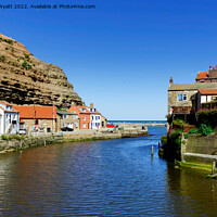 Buy canvas prints of Staithes Beck by Stuart Wyatt
