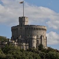 Buy canvas prints of Windsor Castle by Stephen Coughlan