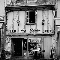 Buy canvas prints of Le Steir, Quimper by Gerry Walden LRPS