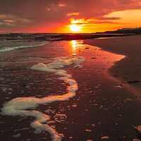 Buy canvas prints of Newbiggin Beach Sunrise by Bear Newbury