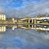 Buy canvas prints of Charlestown Reflections by Roy Curtis