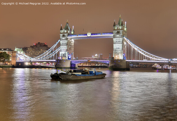 View at the tower bridge in London at night Picture Board by Michael Piepgras