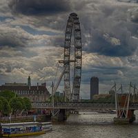 Buy canvas prints of The Evolving Icon: London Eye by Gilbert Hurree