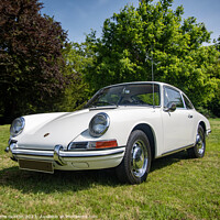 Buy canvas prints of 1966 Porsche 912 by Chris Gurton