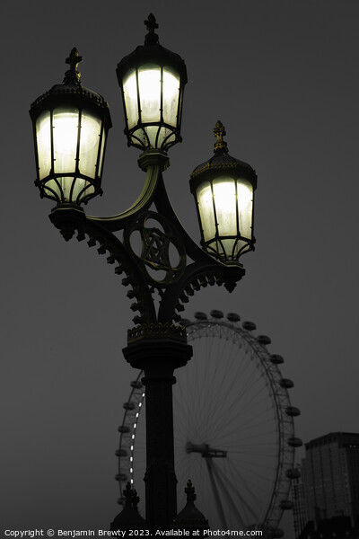 London Street Lamps  Picture Board by Benjamin Brewty