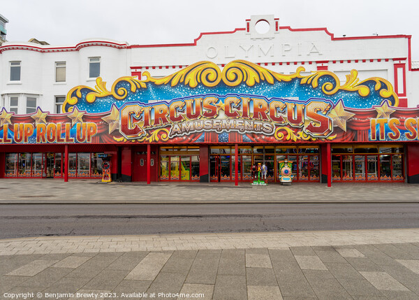 Circus Circus Amusements  Picture Board by Benjamin Brewty