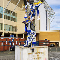 Buy canvas prints of Billy Bremner Monument by Steve Smith