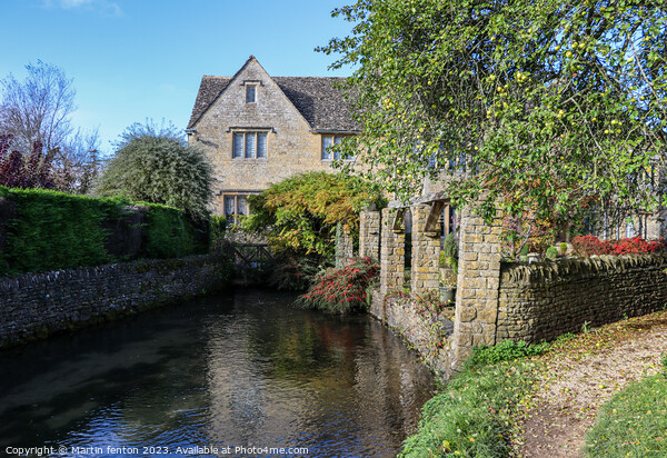 A secluded cottage in Bourton on the water Picture Board by Martin fenton