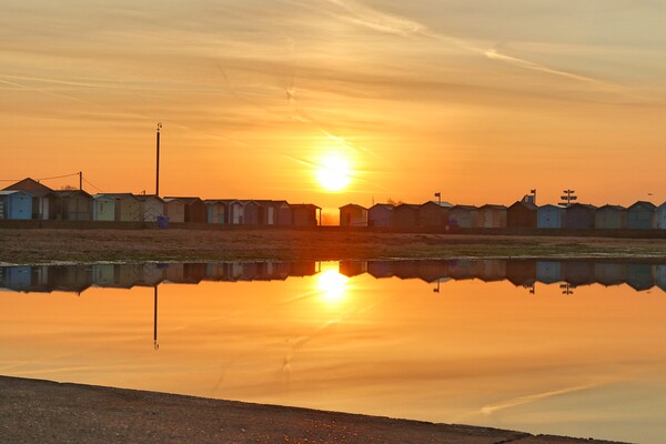 Sunrise over the tidal pool in Brightlingsea  Picture Board by Tony lopez