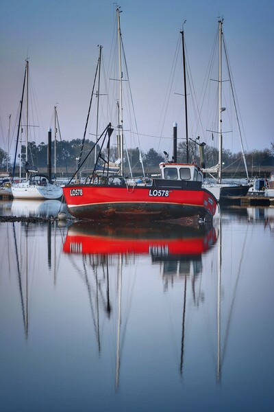 Low tide over Brightlingsea Harbour  Picture Board by Tony lopez