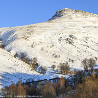 Buy canvas prints of Helvellyn by Darrell Evans