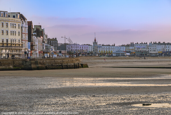 Margate sea front Picture Board by Darrell Evans