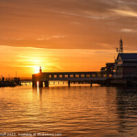 Buy canvas prints of Sunrise Over Royal Terrace Pier Gravesend by Thomson Duff