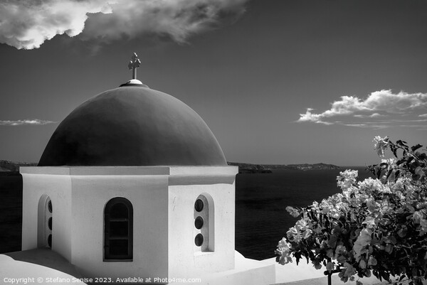 Monochrome Beauty: Santorini's Scenic Church - Gre Picture Board by Stefano Senise