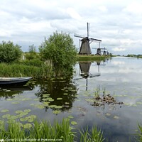 Buy canvas prints of Kinderdijk Windmills by Gavin Clarke
