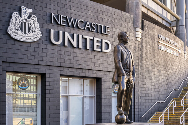 Sir Bobby Robson statue Newcastle United Picture Board by STADIA 