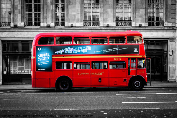 London classic double-decker bus Picture Board by Suppakij Vorasriherun