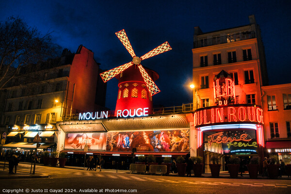 Moulin Rouge Picture Board by Justo II Gayad
