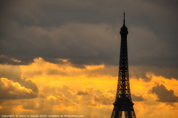 Sunset Eiffel Tower Paris, France Picture Board by Justo II Gayad