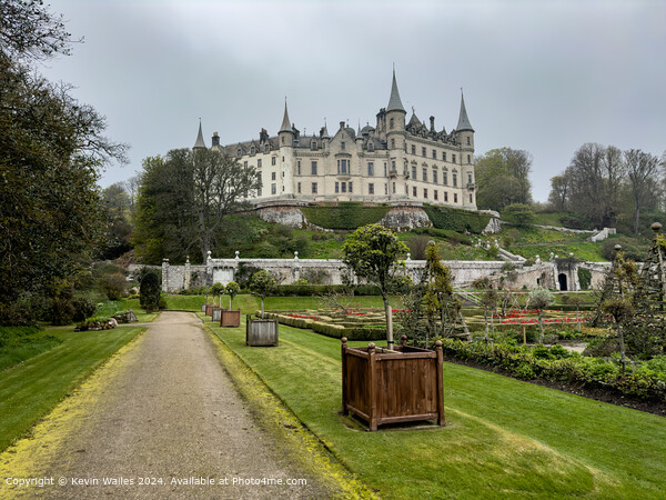 Dunrobin Castle Picture Board by Kevin Wailes