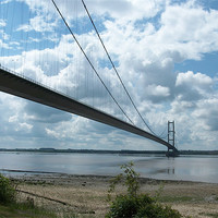 Buy canvas prints of Humber Bridge, Hull, UK by Sarah Couzens
