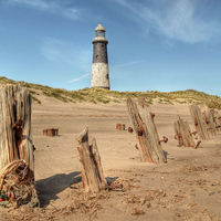 Buy canvas prints of Spurn Point by Sarah Couzens